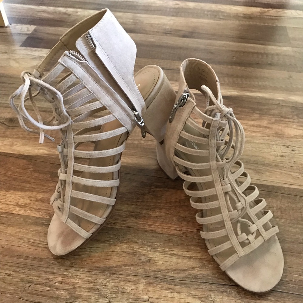 Pour La Victoire  Sandals